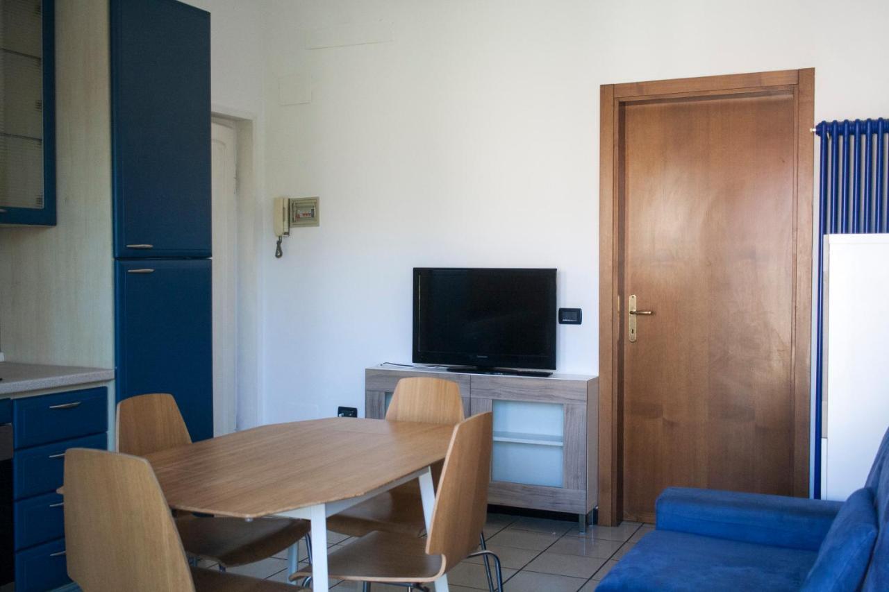 Via Colombo Apartment Marina di Massa Ngoại thất bức ảnh